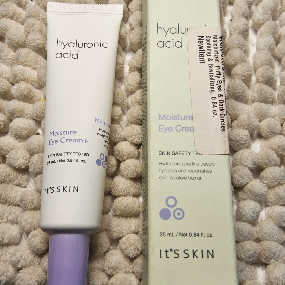 New in Box Hyaluronic Acid Moisturize Eye Cream 25 ml